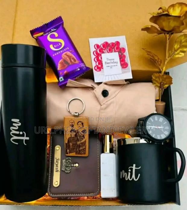 Birthday Gift Package for Him · Photo 2