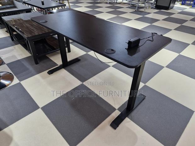 Electric Height-Adjustable Standing Desk (120cm) · Photo 2