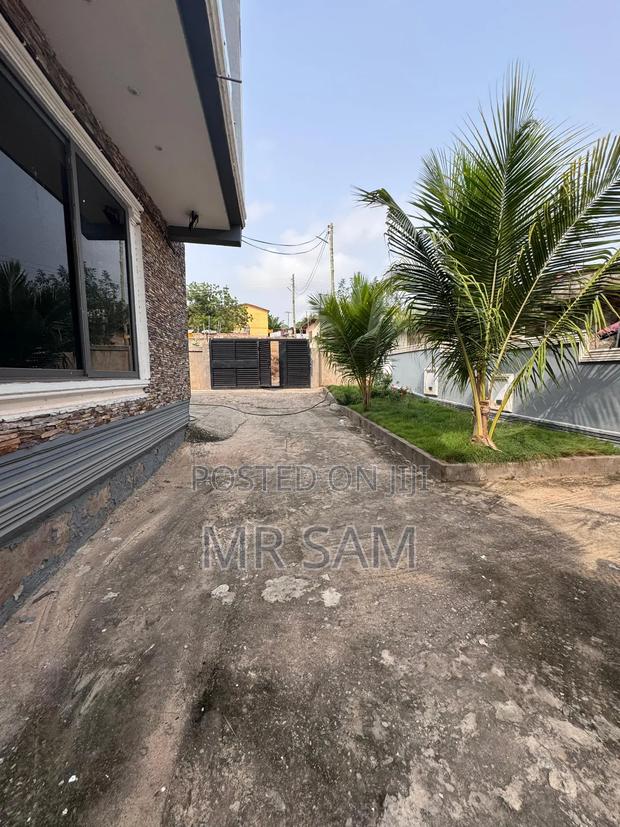 4bdrm House in Sam Properties, Old Barrier for rent · Photo 2