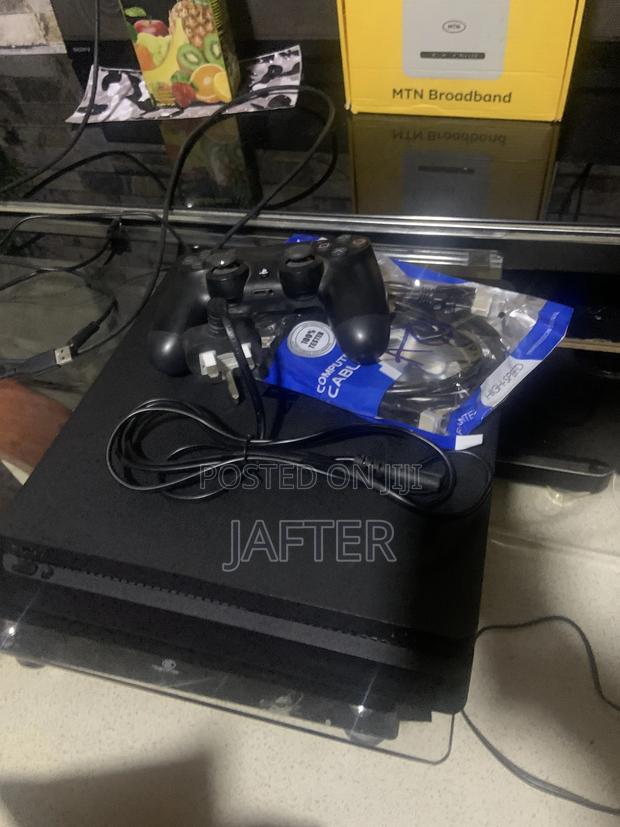 Sony Ps4 Loaded With 10 Latest Games and Fc 27