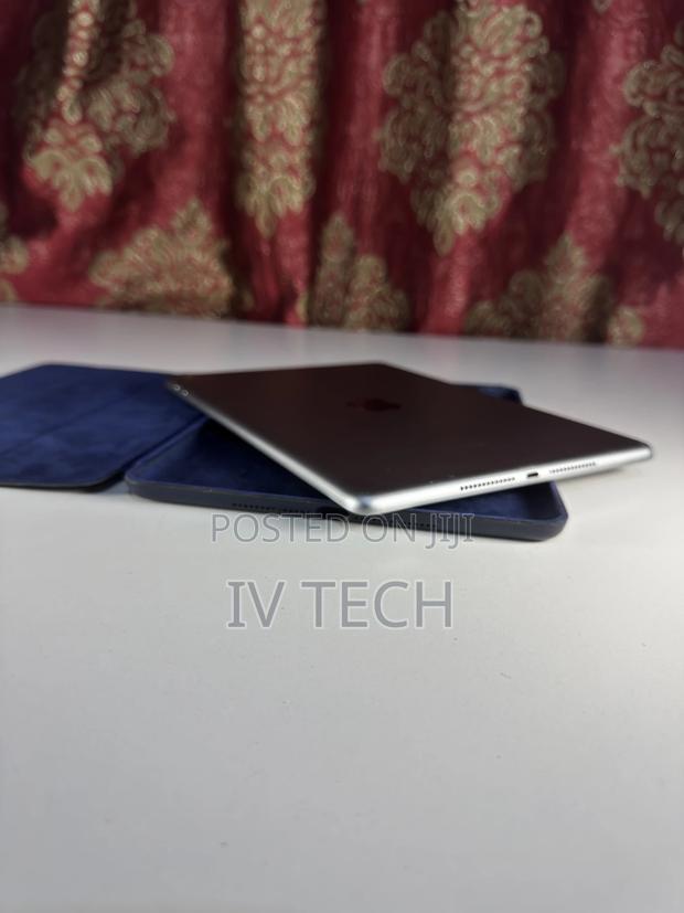 Apple iPad Air 2 32 GB · Photo 2