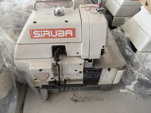 Siruba Knitting Machine · Photo 3