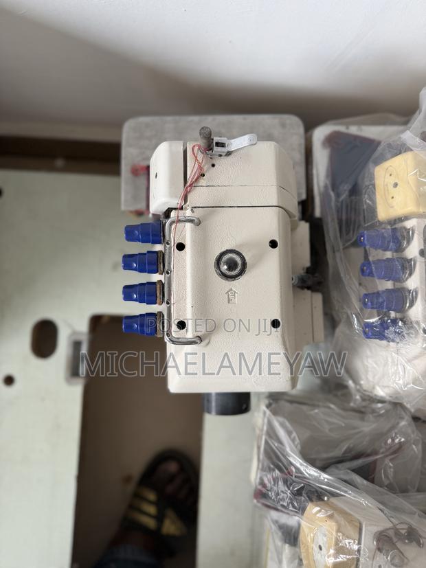 Jack Knitting Machine · Photo 2