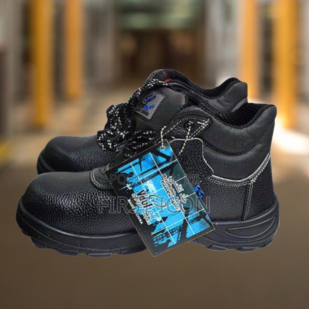 Professional Safety Boots | Safety Shoe · Photo 1