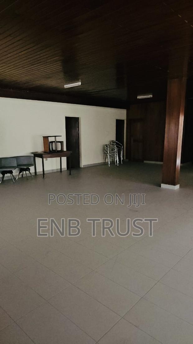 7bdrm House in Achimota, Mile 7 for sale · Photo 8