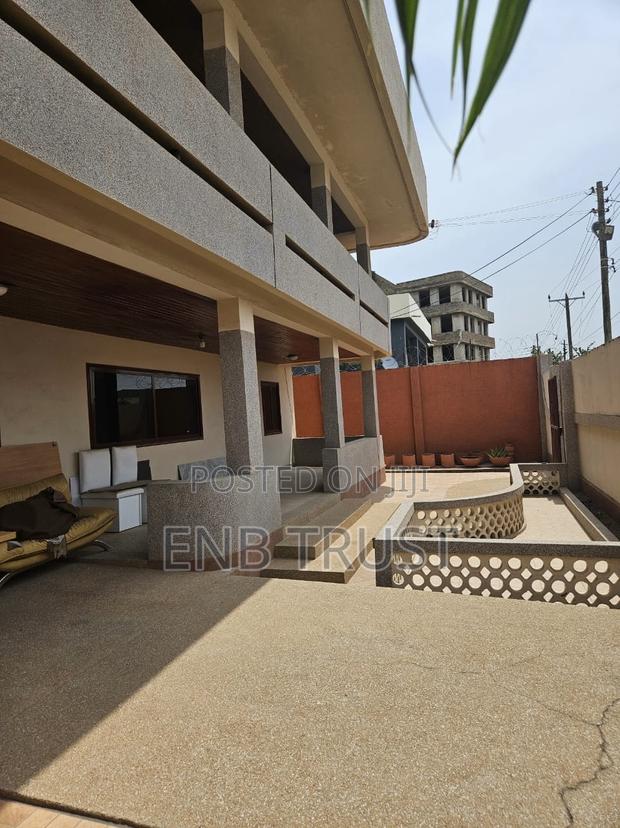 7bdrm House in Achimota, Mile 7 for sale · Photo 4