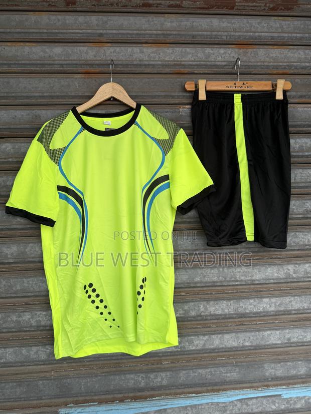 Set Of Jersys _ Plain Set Of Jerseys · Photo 3