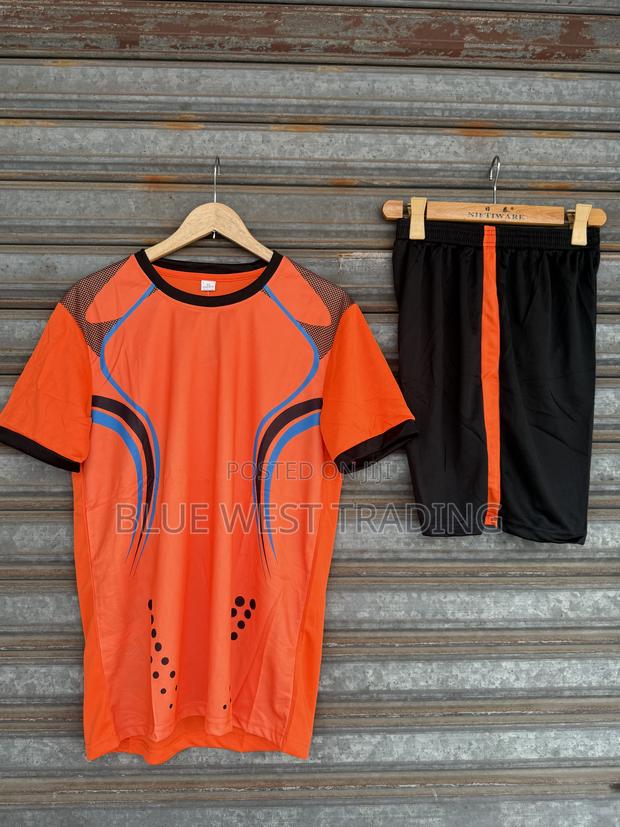 Set Of Jersys _ Plain Set Of Jerseys · Photo 1