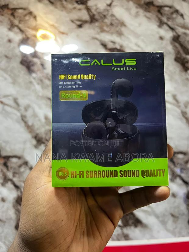 Calus Round 9 Black Airpods · Photo 1