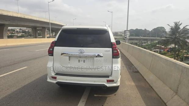 Toyota Land Cruiser Prado 2.7 2017 White · Photo 8