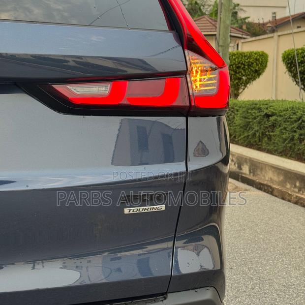 Honda CR-V 2024 Blue · Photo 8