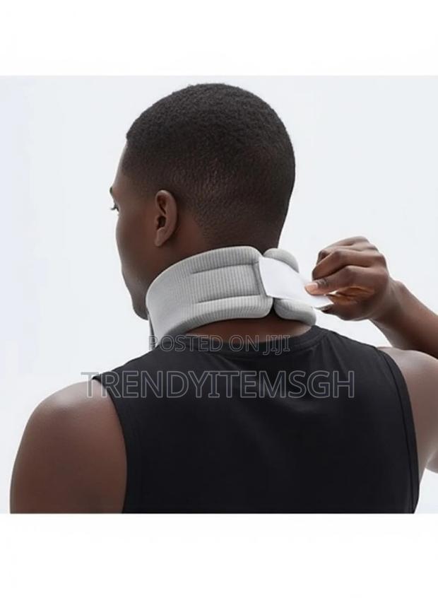Neck Posture Corrector Breathable Ice Silk Collar Cervical Support · Photo 4