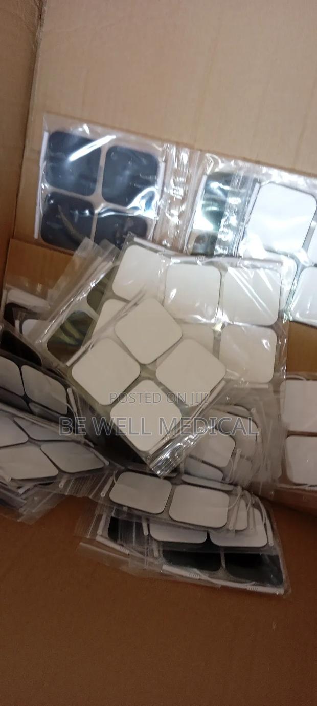 Electrode Pads · Photo 1