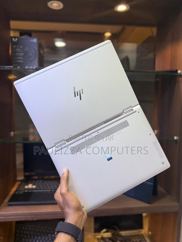 Laptop HP EliteBook 1030 16GB Intel Core i7 SSD 512GB · Photo 1