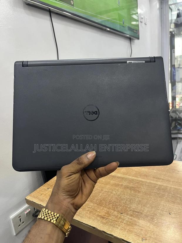 Laptop Dell Latitude 3350 4GB Intel HDD 320GB · Photo 5