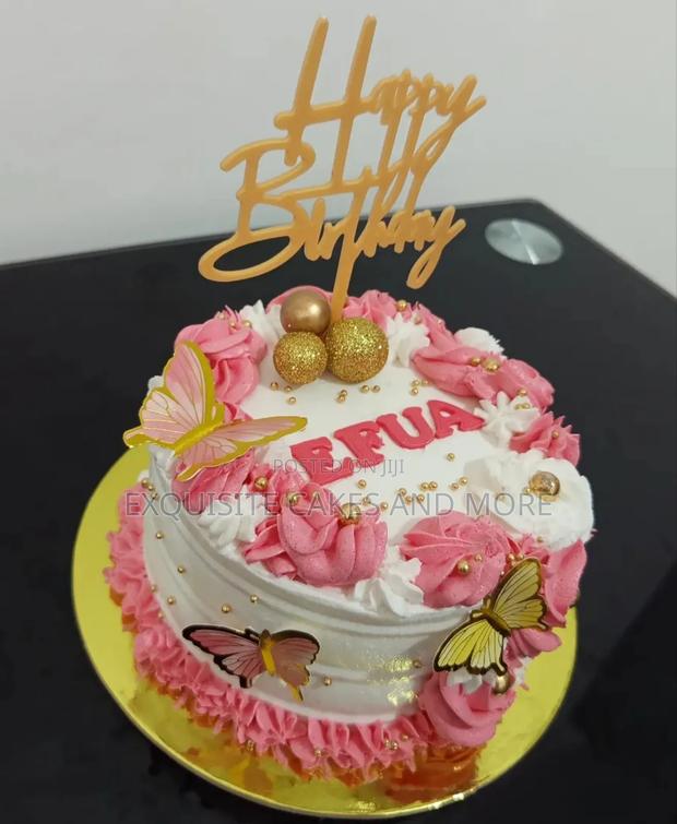 Cute Pink Love/Vals Cake · Photo 1