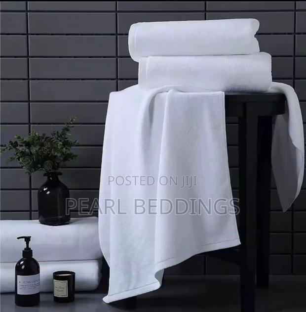 3pcs Set Premium Water Absorbent Bath Towel for Airbnb, Hotels, Etc. · Photo 1
