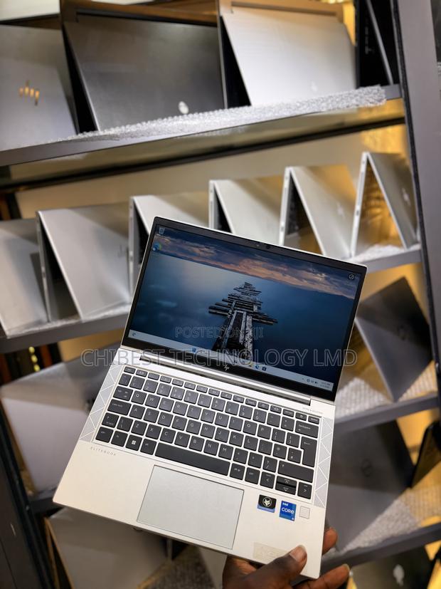 Laptop HP EliteBook 840 G8 16GB Intel Core i5 SSD 256GB · Photo 1
