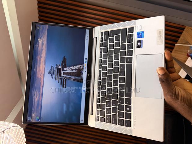 Laptop HP EliteBook 840 G8 16GB Intel Core i5 SSD 256GB · Photo 4