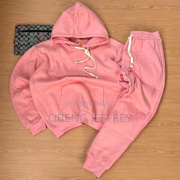 Original Hoodie and Joggers in Colours · Photo 7