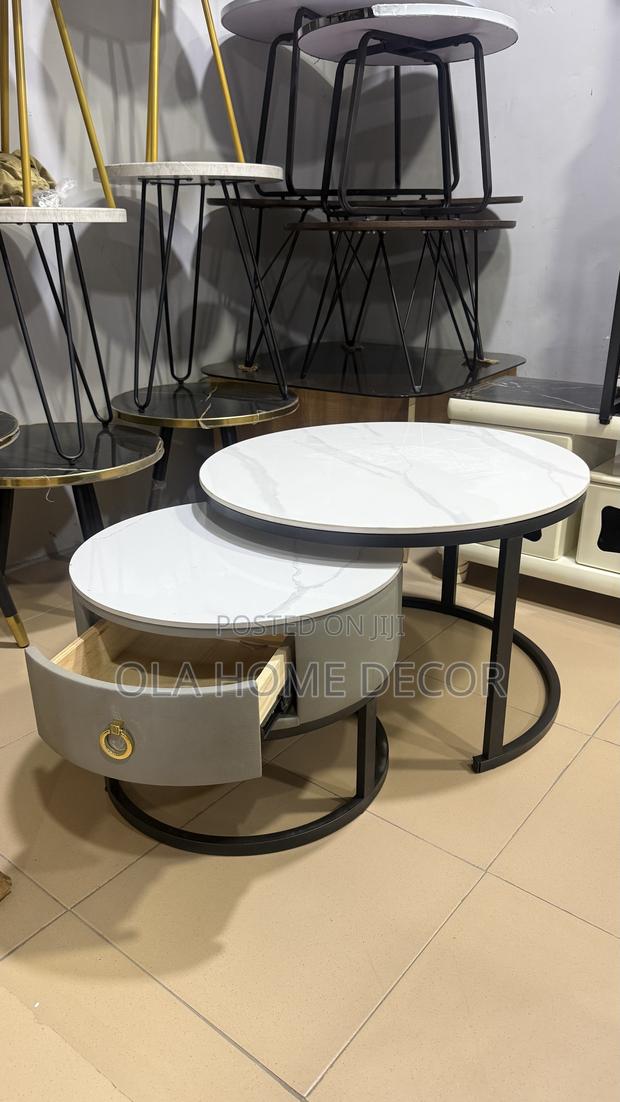 Center Table · Photo 1