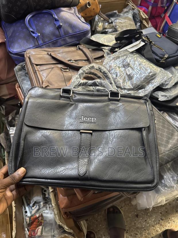 Pure Leather Jeep Unisex 16 Inches Laptop Bag With Shoulder Strap. · Photo 2