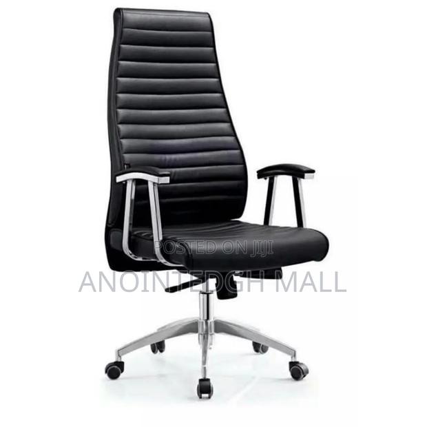High Back Leather Office Swivel Chair - Black · Photo 1