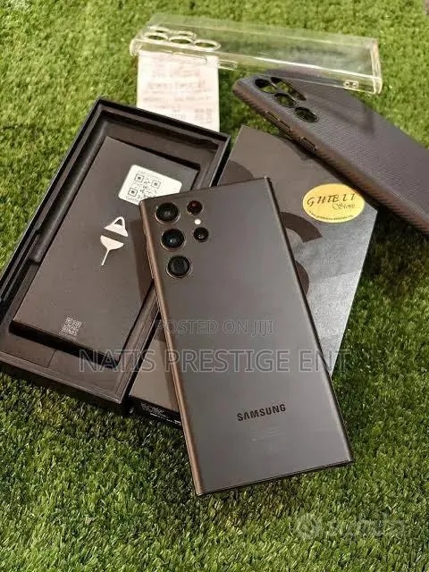 New Samsung Galaxy S22 Ultra 5G 512 GB Green · Photo 1
