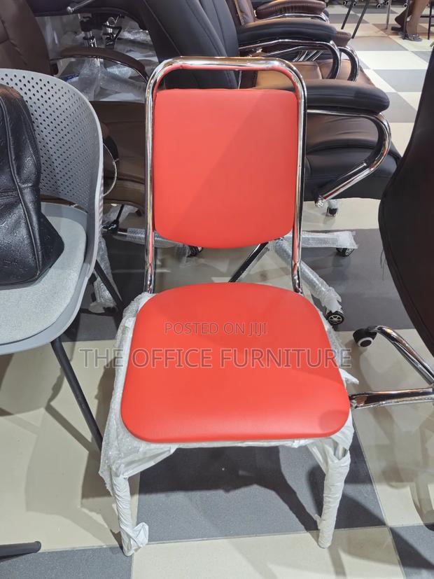 Visitors Chair · Photo 1