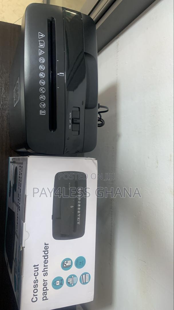 Electronic Paper Shredder · Photo 2