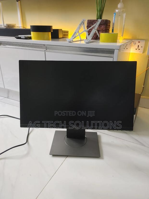 Dell Edgeless 22 Inch Monitor · Photo 1