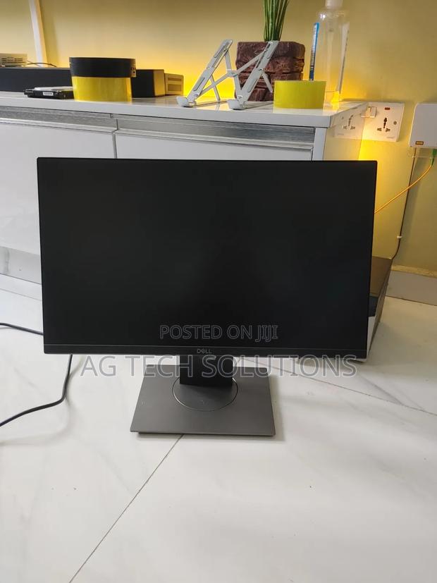 Dell Edgeless 22 Inch Monitor · Photo 4