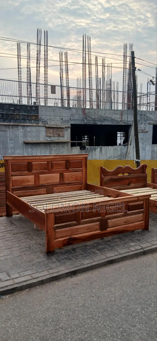 Wooden Queen Size · Photo 3