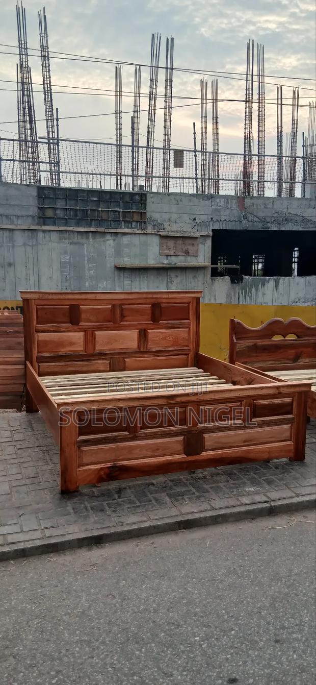 Wooden Queen Size · Photo 1