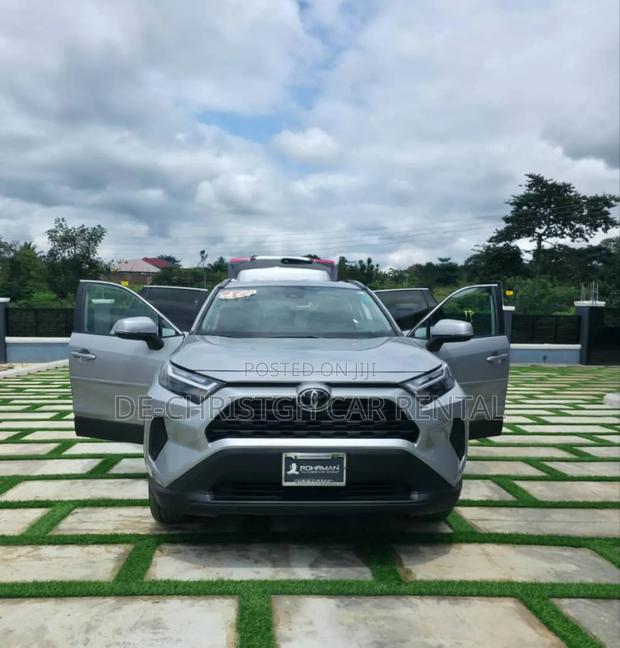 2022 Toyota Rav4 Registered 2025 Available for Rent · Photo 3