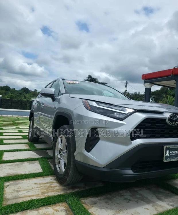 2022 Toyota Rav4 Registered 2025 Available for Rent · Photo 4