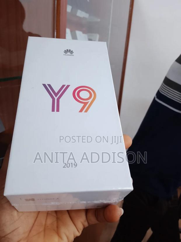 New Huawei Y9 2019 128 GB Black · Photo 1