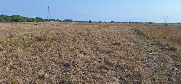 Minutes From the Airport Site · Photo 1