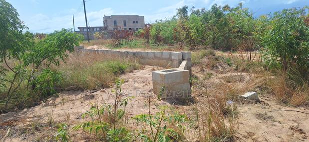 Minutes From the Airport Site · Photo 4