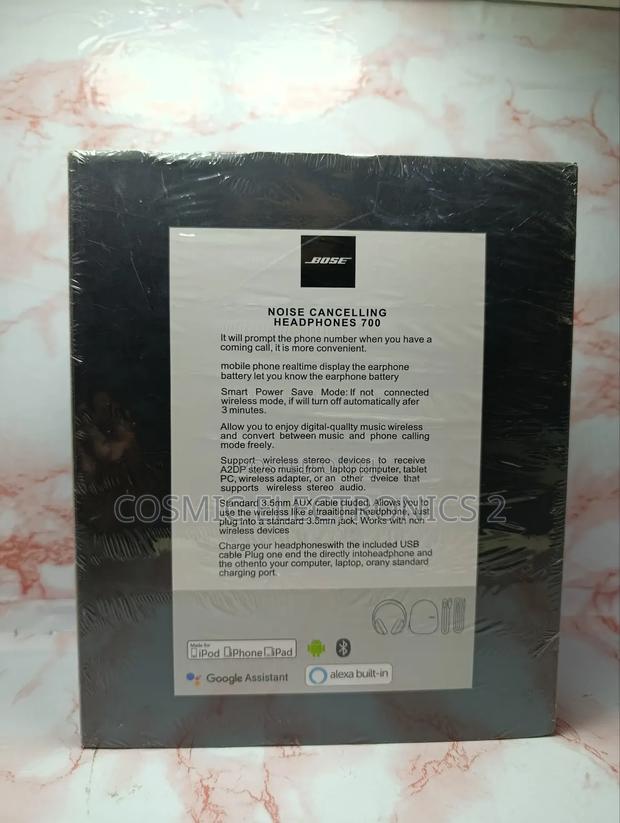 Bose Noise Cancelling Headphones 700 · Photo 4