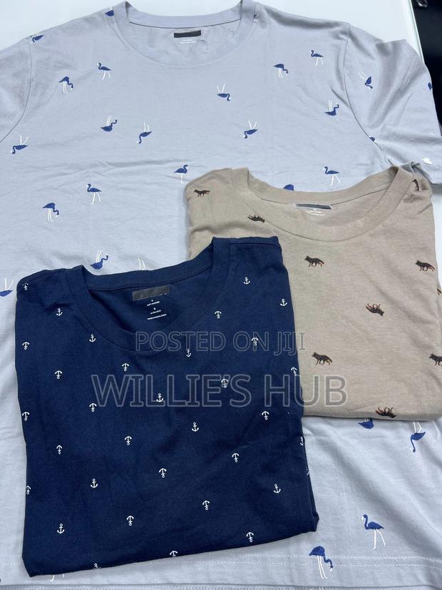 Uk Old Navy T Shirts · Photo 1