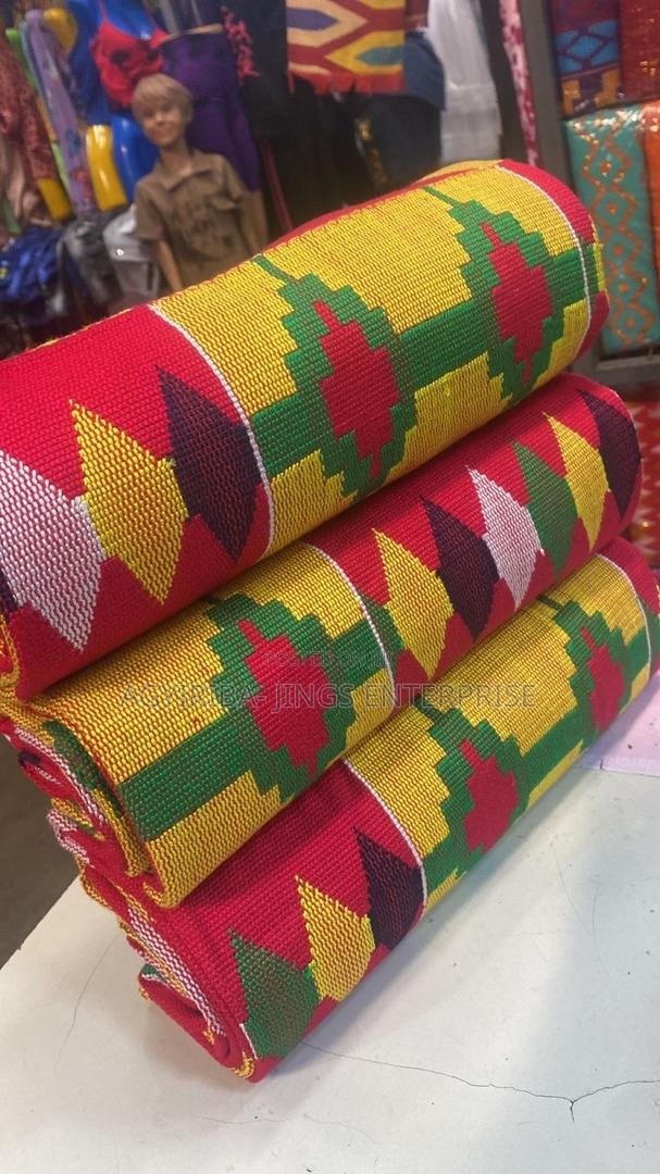 Ghanaian Bonwire Kente · Photo 1