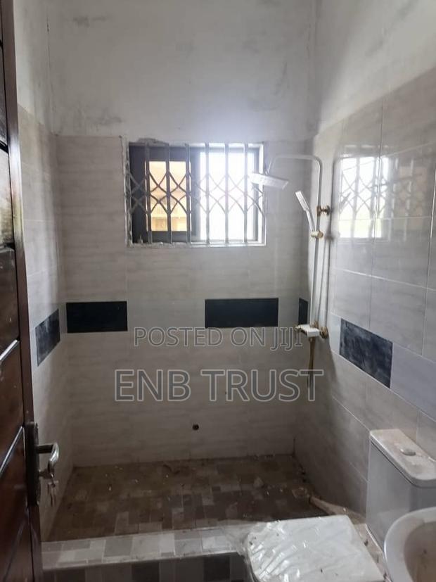 3bdrm House in Sarpeiman, Amasaman for sale · Photo 4