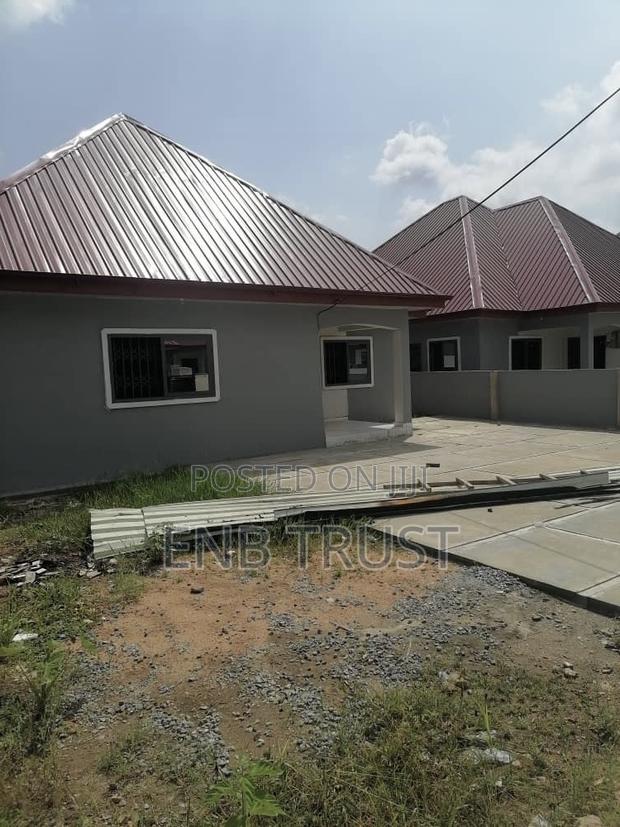 3bdrm House in Sarpeiman, Amasaman for sale · Photo 2