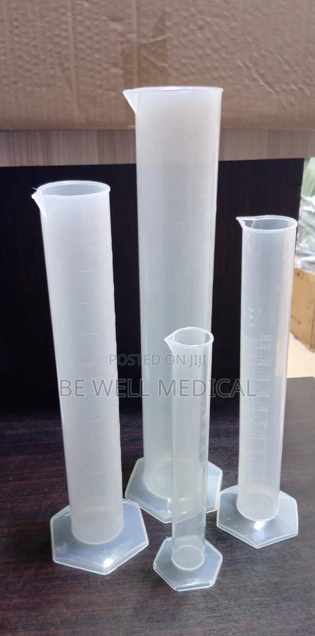 Measuring Cylinder 1000ml(Plastic) · Photo 1