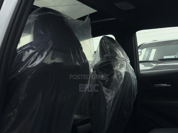 Toyota Corolla 2025 White
