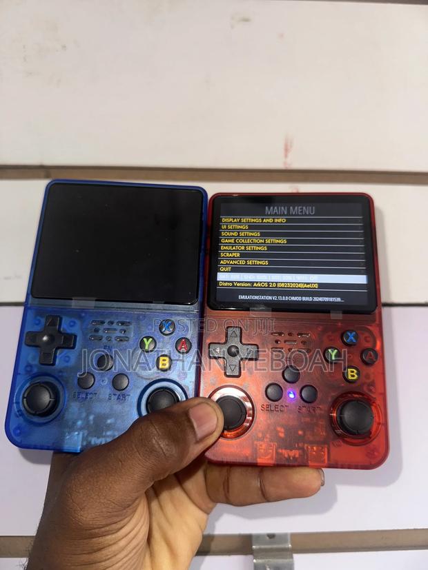 Game Console R36s · Photo 2