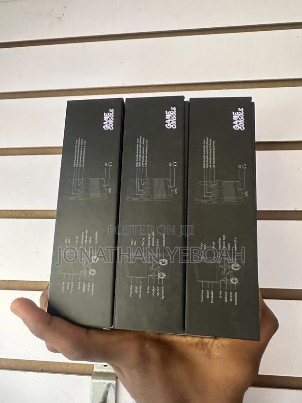 Game Console R36s · Photo 6