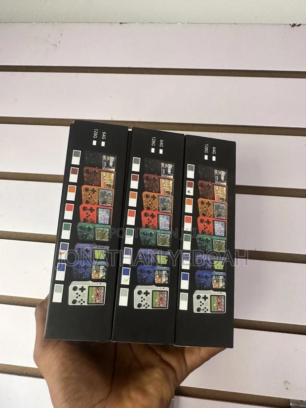 Game Console R36s · Photo 5
