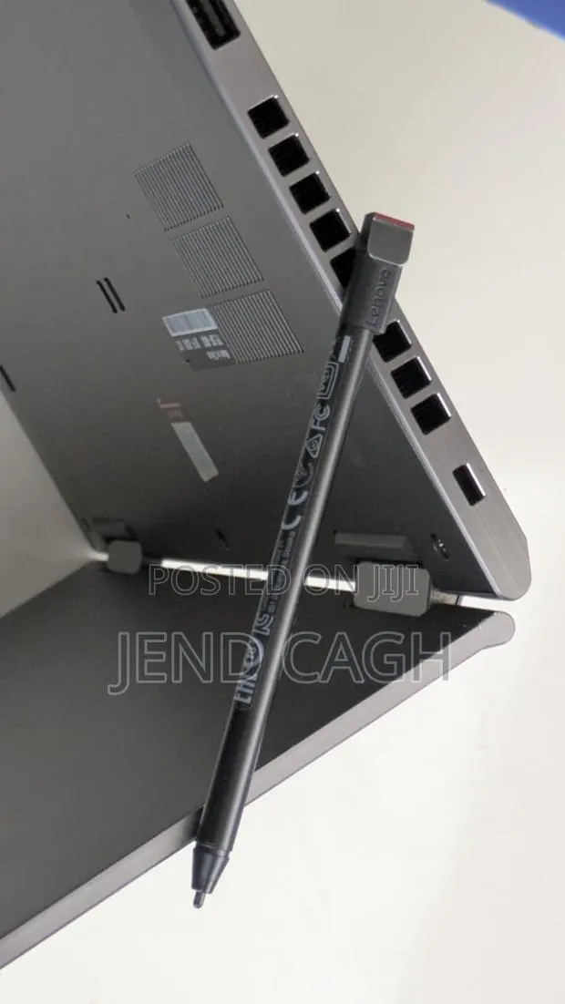 Laptop Lenovo ThinkPad X1 Yoga 16GB Intel Core i7 SSD 500GB · Photo 1